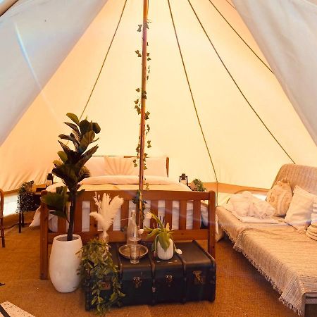 Fen Meadows Glamping - Luxury Cabins And Bell Tents Cambridge  Exterior foto