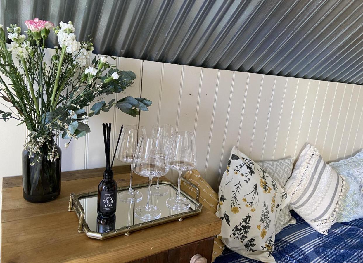Fen Meadows Glamping - Luxury Cabins And Bell Tents Cambridge  Exterior foto