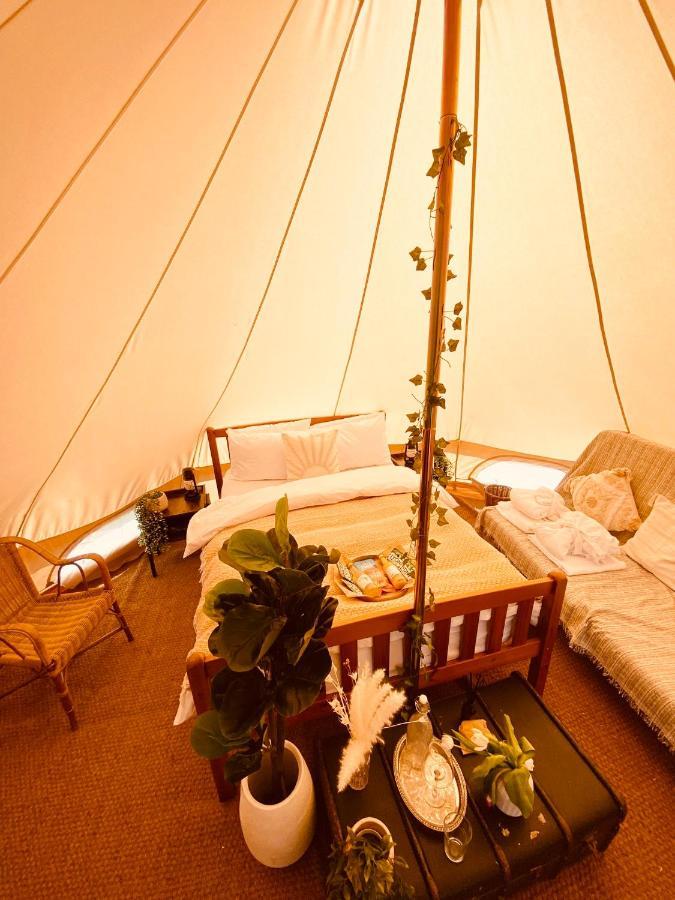 Fen Meadows Glamping - Luxury Cabins And Bell Tents Cambridge  Exterior foto