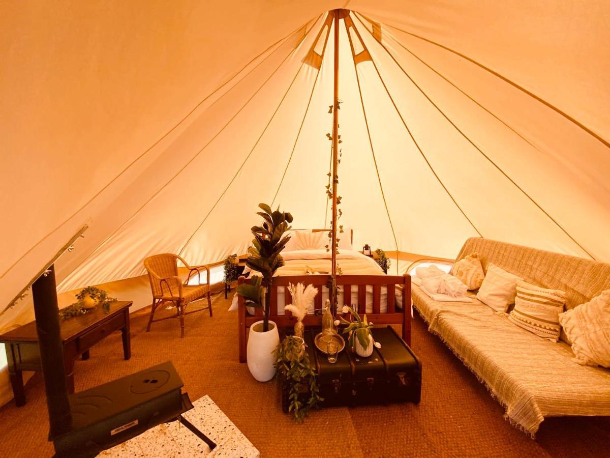 Fen Meadows Glamping - Luxury Cabins And Bell Tents Cambridge  Exterior foto