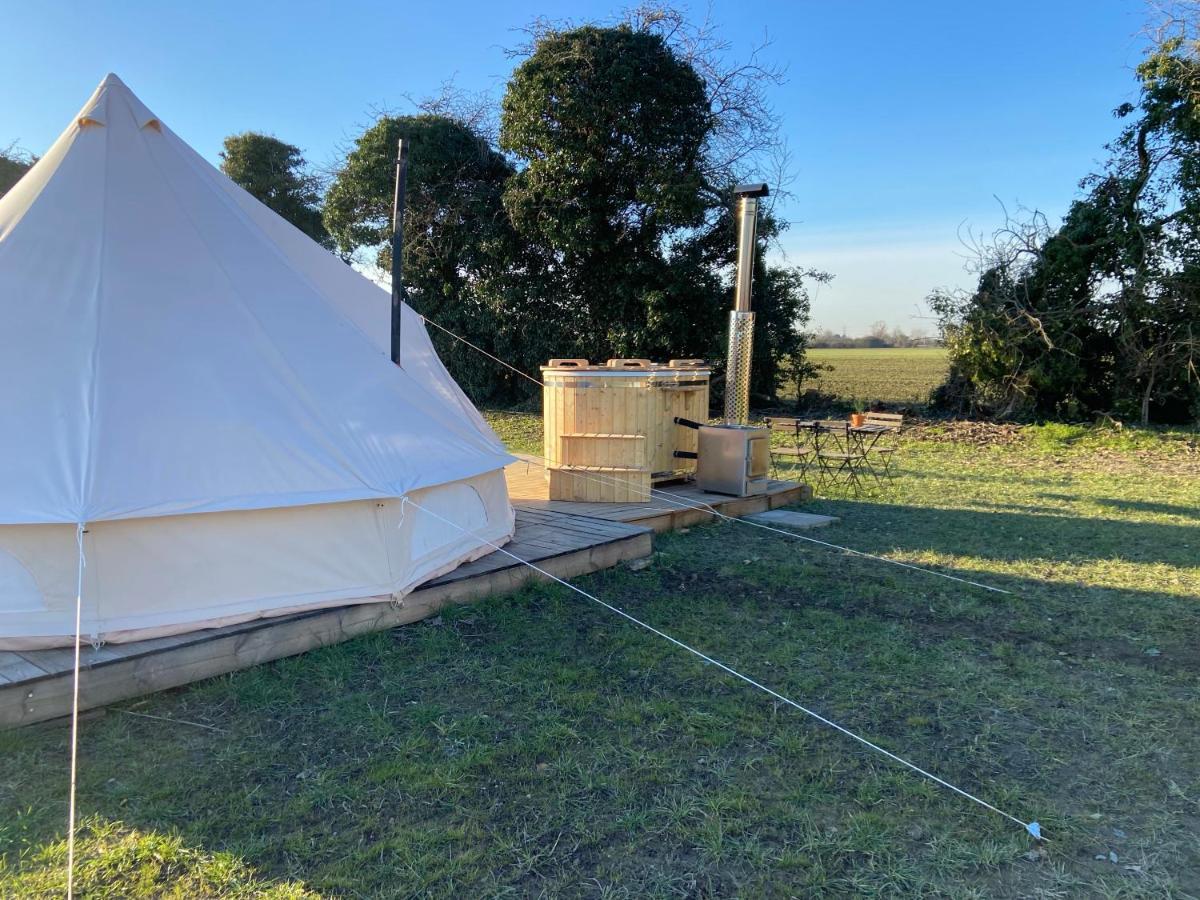 Fen Meadows Glamping - Luxury Cabins And Bell Tents Cambridge  Exterior foto