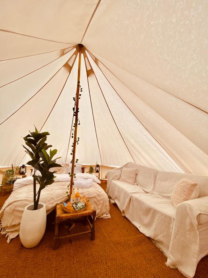 Fen Meadows Glamping - Luxury Cabins And Bell Tents Cambridge  Exterior foto
