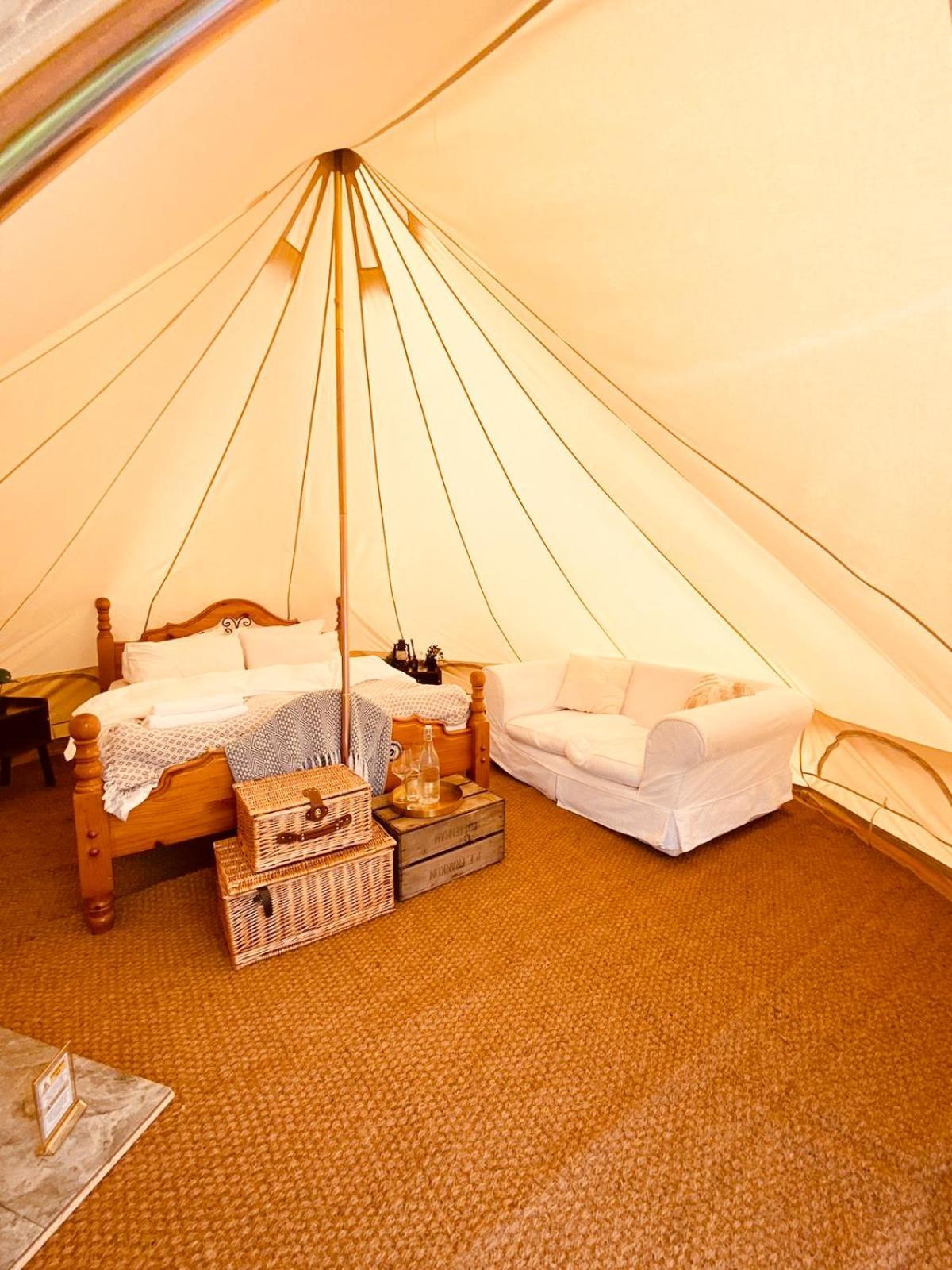 Fen Meadows Glamping - Luxury Cabins And Bell Tents Cambridge  Exterior foto